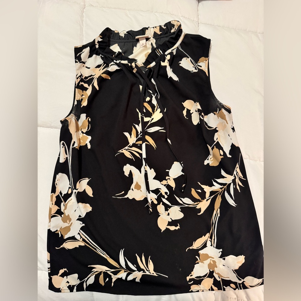 Merona Black and Cream Patterned Garment